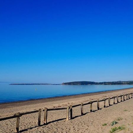 Beach Front Apartment Пулхели Экстерьер фото